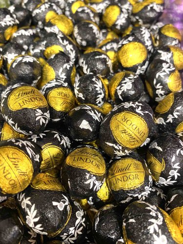 OVETTI CON CIOCCOLATO FONDENTE EXTRA 70%